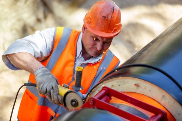 Изолировщик труб