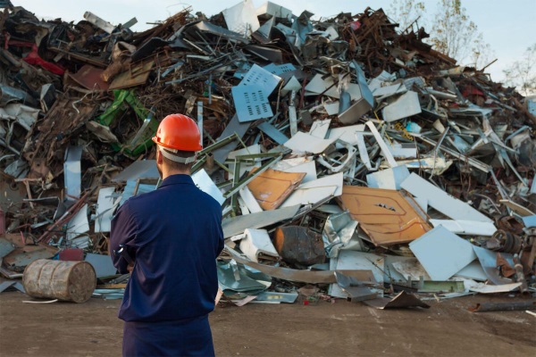 Контролер лома и отходов металла