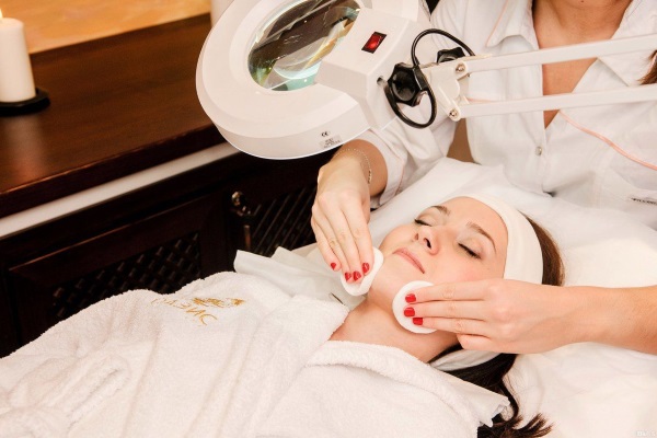 Косметик эстетист по уходу за телом