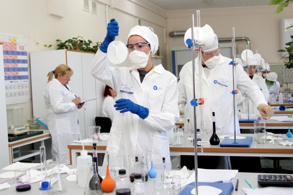 Лаборант Химико-бактериалогического анализа