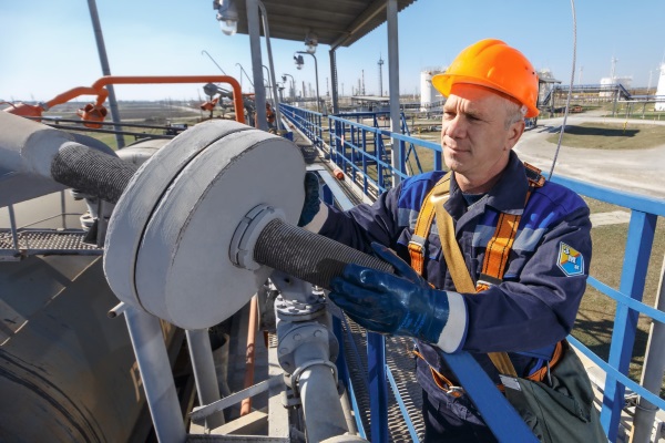 Машинист оборудования распределительных нефтебаз