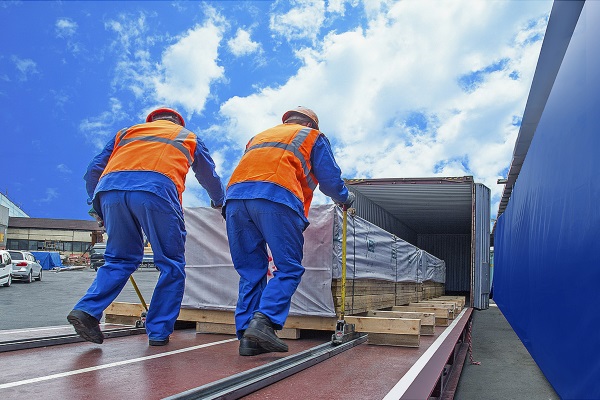 Механизатор комплексной бригады на погрузочно-разгрузочных работах