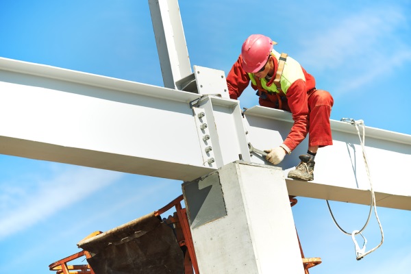 Монтажник бетонных конструкций