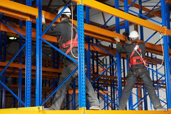 Монтажник каркасно обшивных конструкций