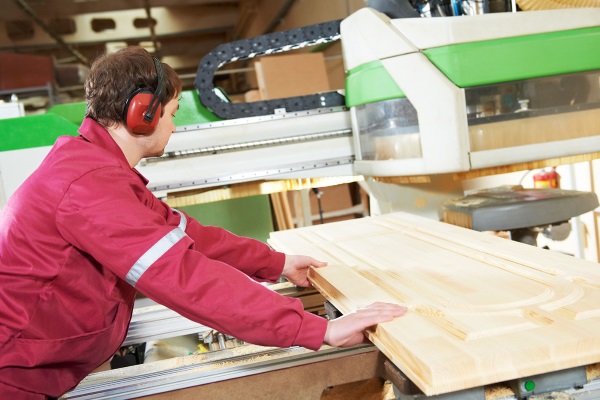 Оператор деревообрабатывающих станков