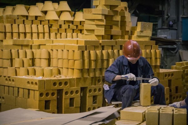 Оправщик огнеупорных изделий