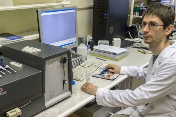 Откачник-вакуумщик