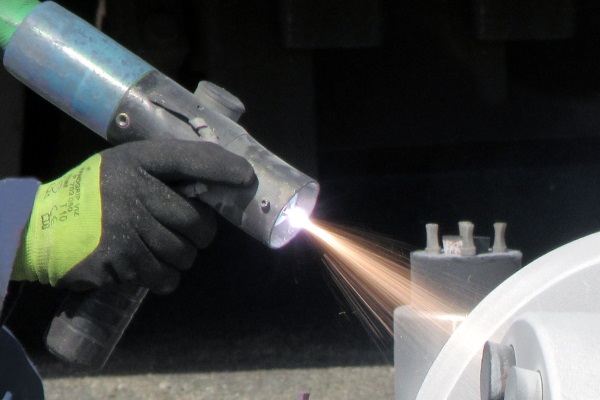 Плакировщик изделий