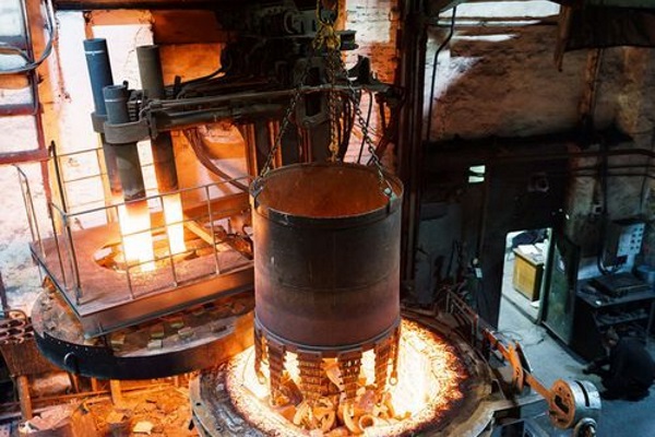 Пультовщик электроплавильной печи