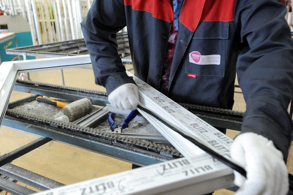 Сборщик пвх конструкций