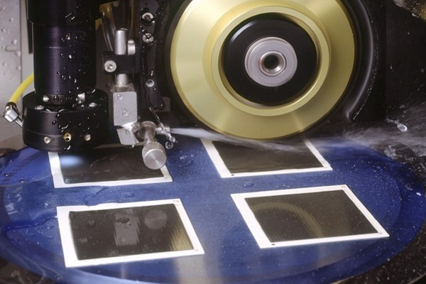 Скрайбировщик пластин