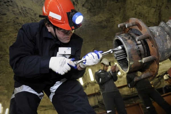 Слесарь бурового оборудования