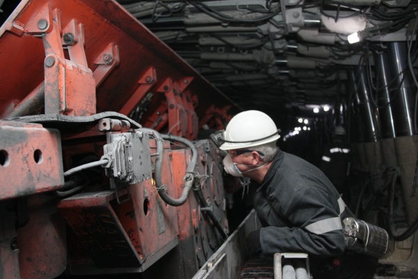 Слесарь горного оборудования