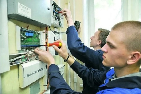 Электромонтер охранно-пожарной сигнализации